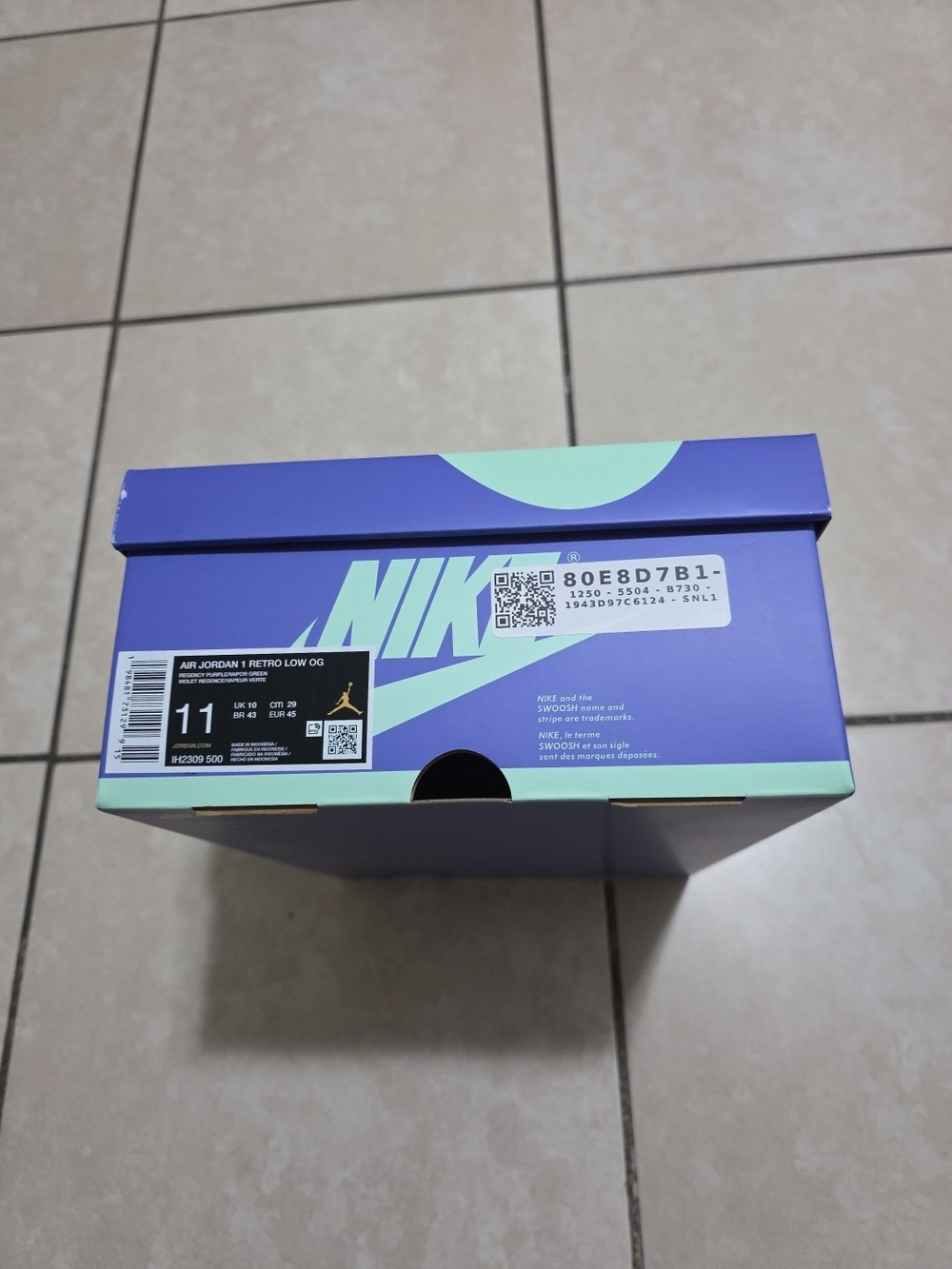 Empty Shoe Box - Picture 2 of 5